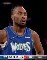  爱德华兹关键抢断森林狼险胜活塞延续强势