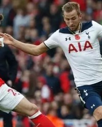  罗马德比战平维持争四格局悬念犹存