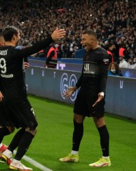  昂热客场遭遇顽强抵抗，凭借点球艰难取胜