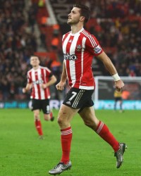  鲍文双响炮闪耀全场，西汉姆主场击退南安普顿