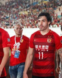  国际米兰防线重组，新援中卫完成首秀  