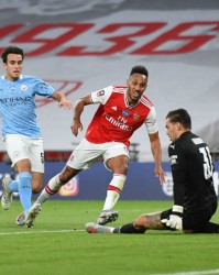  阿森纳枪手精准反击，高效配合撕破对手防线