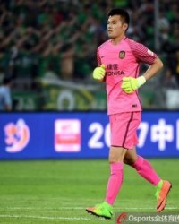  雷恩年轻门将惊艳发挥，多次扑救保住平局果实