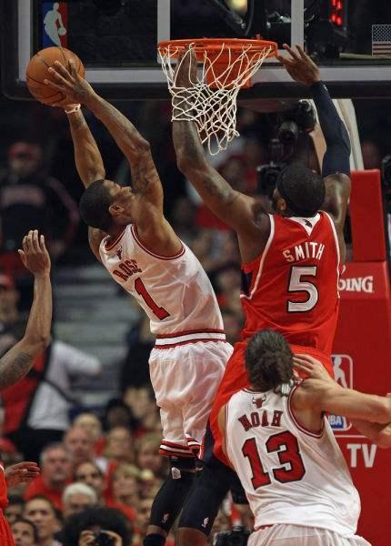  特雷杨超远压哨三分命中，老鹰加时险胜公牛迎五连胜